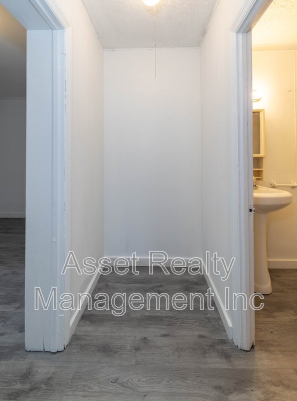 5501 Lake Shore Drive - 2 property image