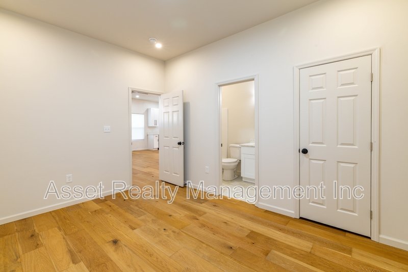 1422 Beaumont Avenue property image