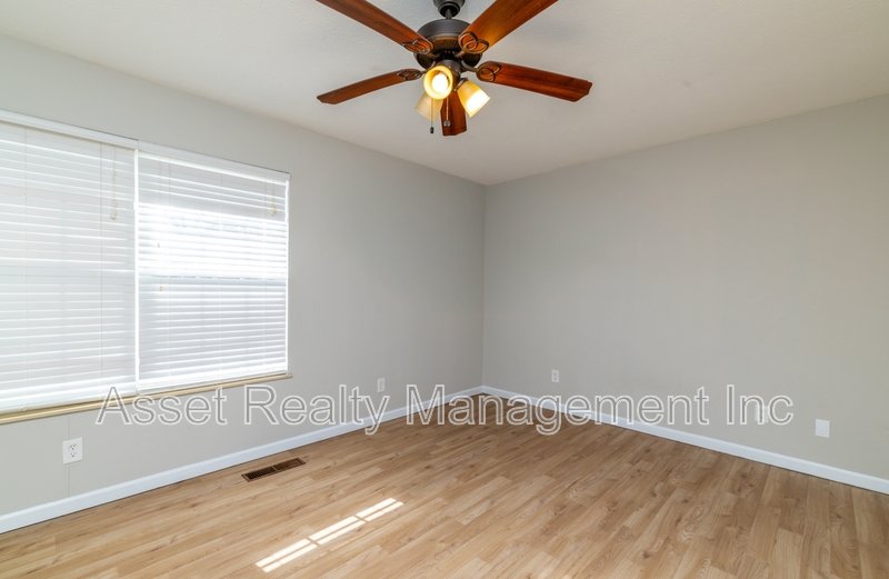 11719 S Williamsburg Drive property image