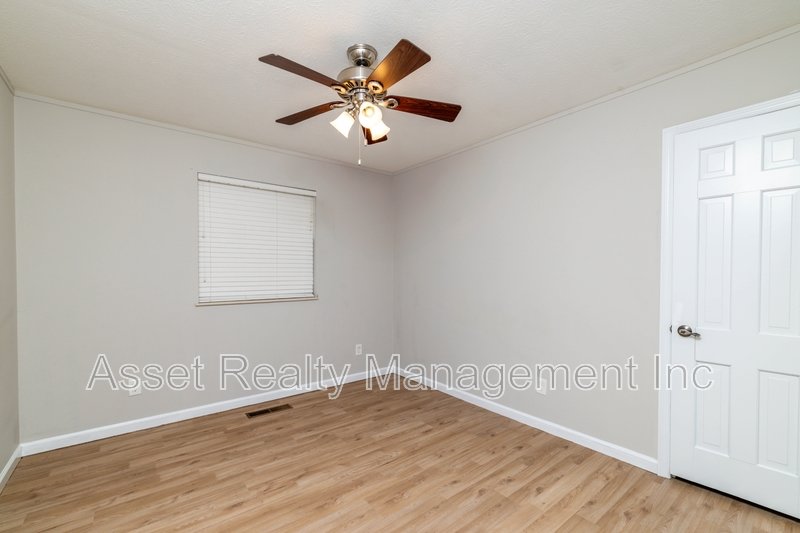 11719 S Williamsburg Drive property image