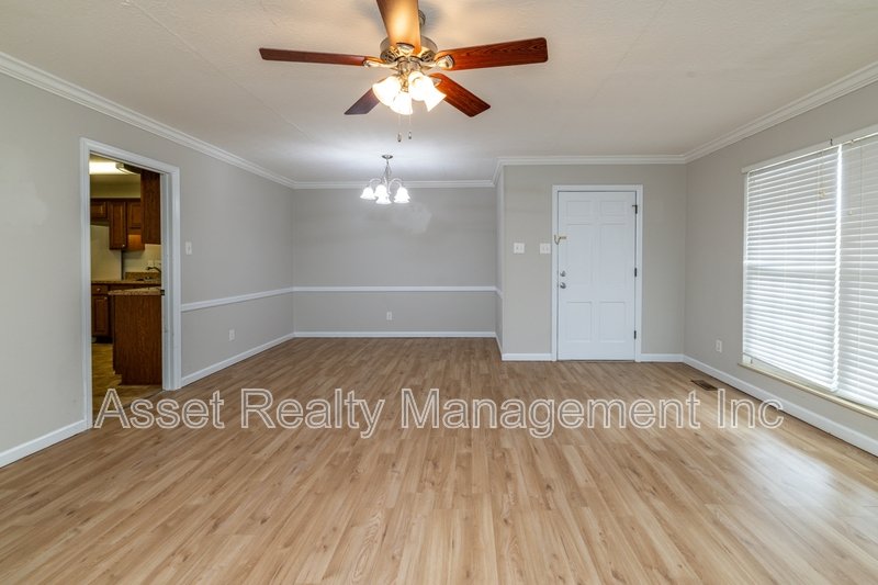 11719 S Williamsburg Drive property image