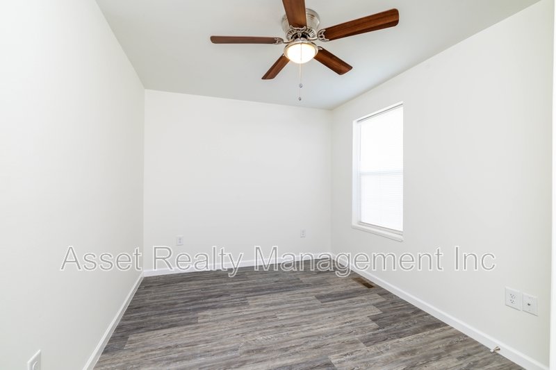 1732 Jourolman Ave property image