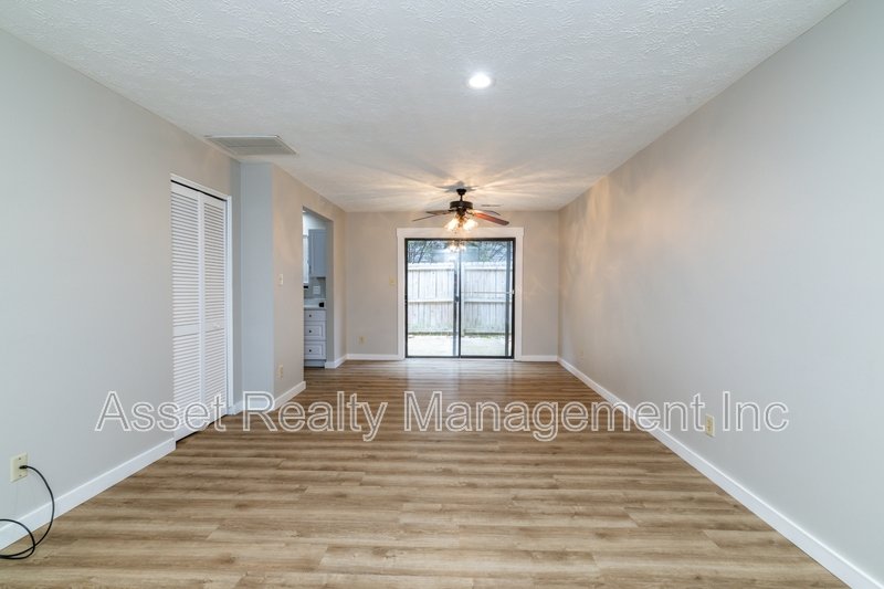 2705 Sood Rd G property image