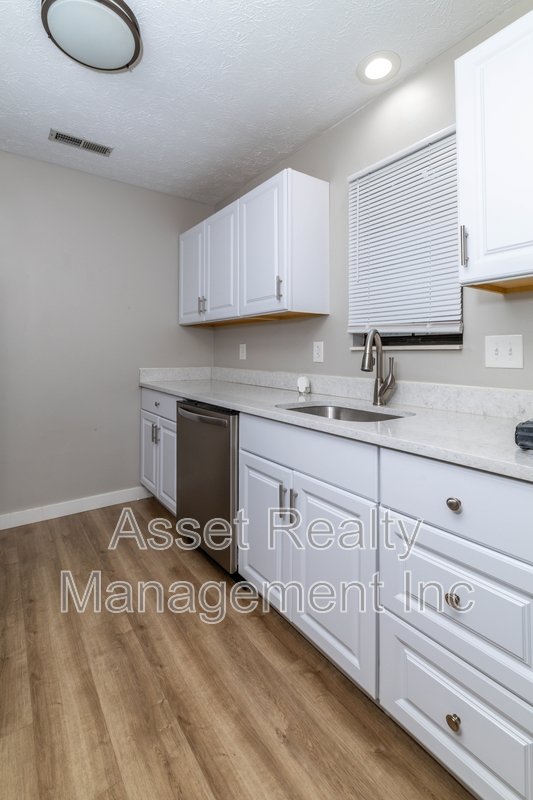 2705 Sood Rd G property image