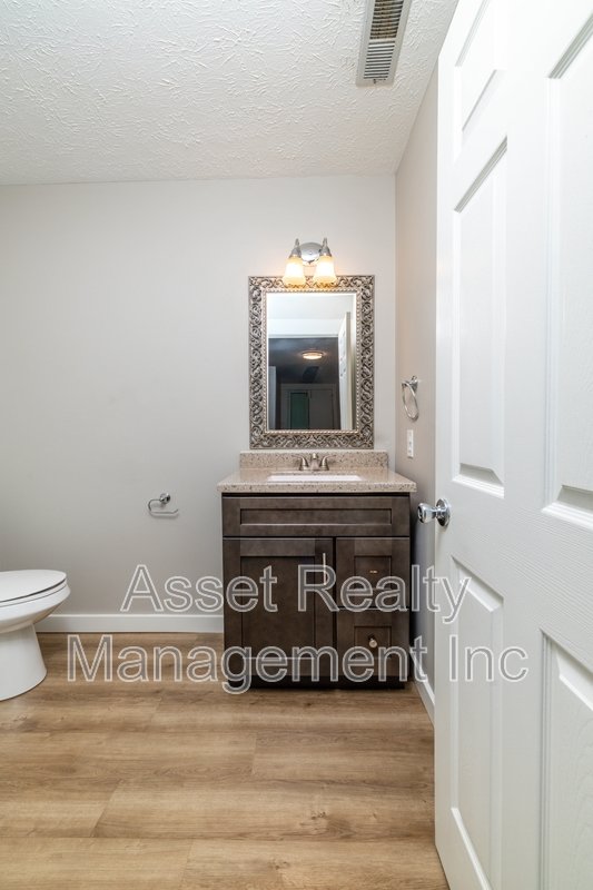 2705 Sood Rd G property image