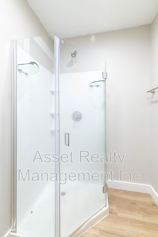 2705 Sood Rd G property image