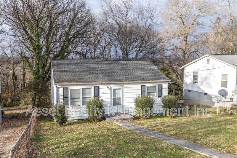 3821 Selma Ave property image