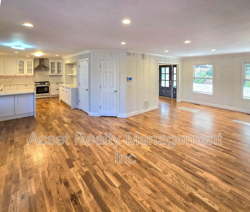 12469 Daisywood Drive property image