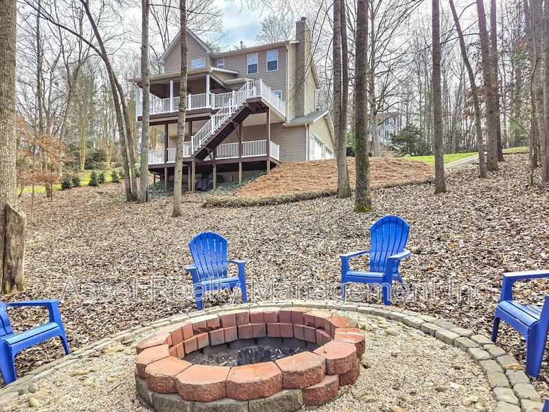 12469 Daisywood Drive property image