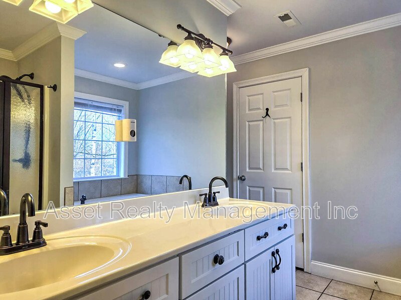 12469 Daisywood Drive property image