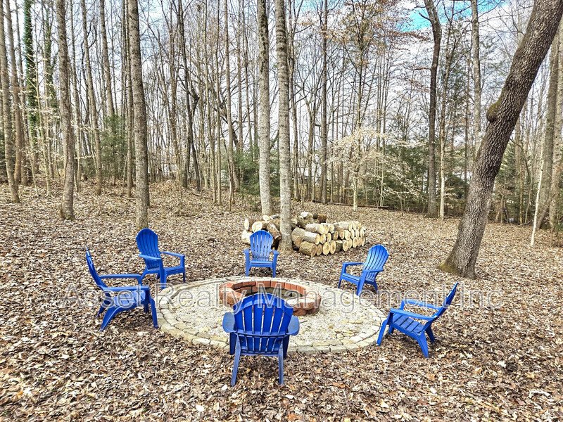 12469 Daisywood Drive property image