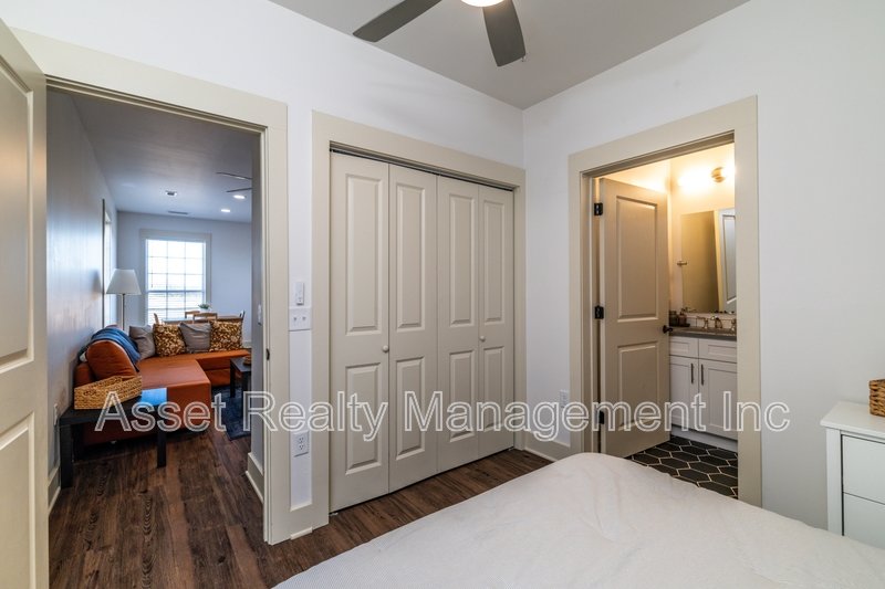 1110 Franck Street - 203 property image