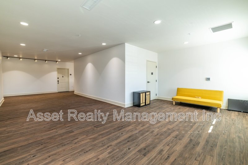 1110 Franck Street - 203 property image