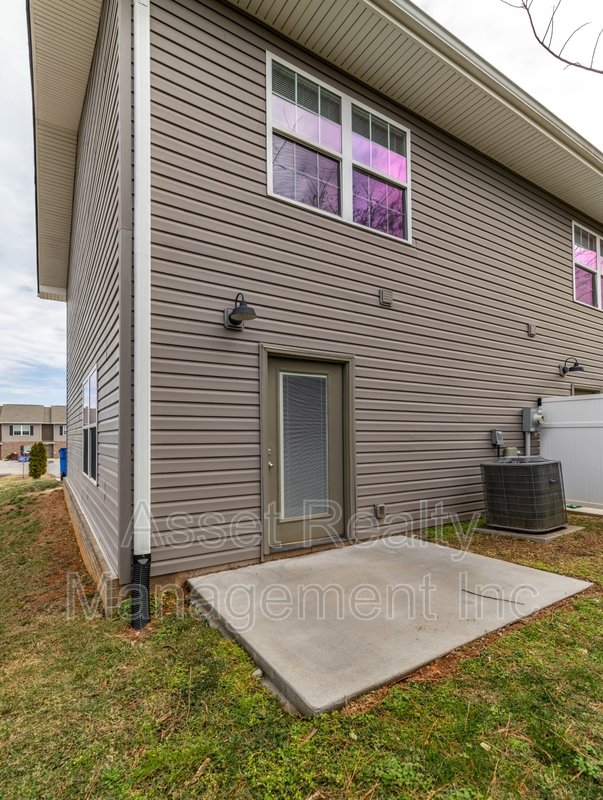 923 Warrior Hill Drive - 1 property image