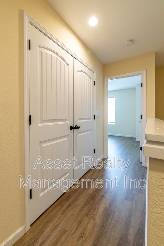 923 Warrior Hill Drive - 1 property image