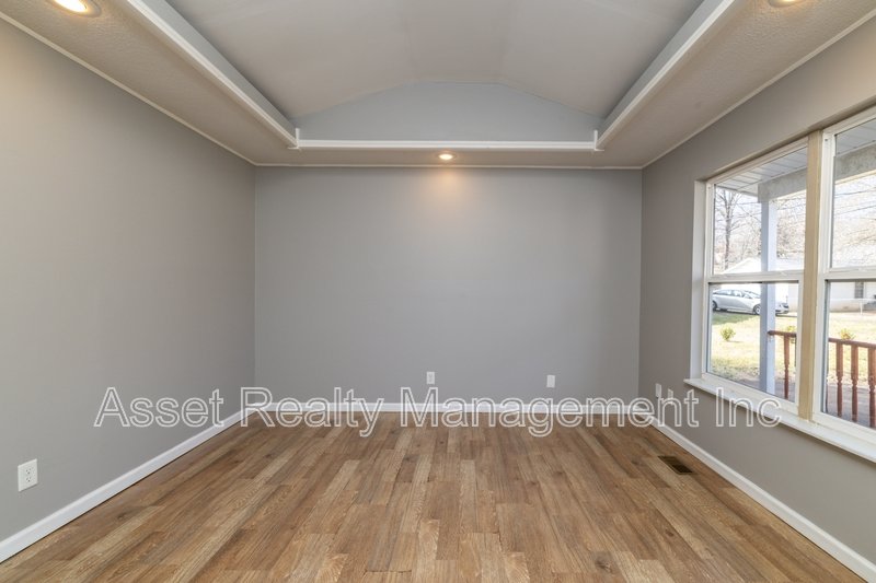 5601 Ludbury Lane property image