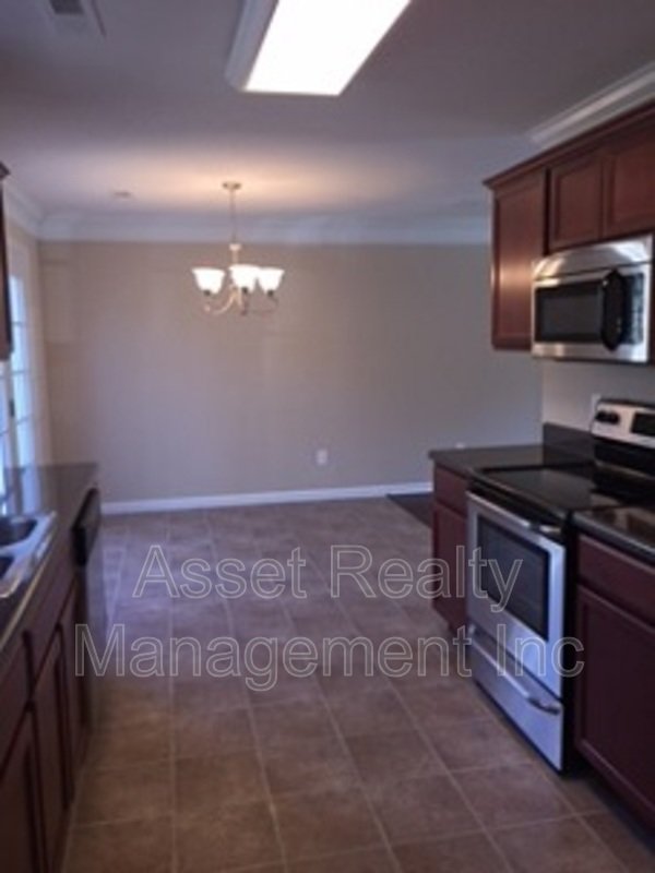 5909 Apple Valley Drive property image