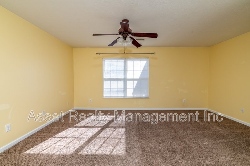 1667 Maple View Way property image