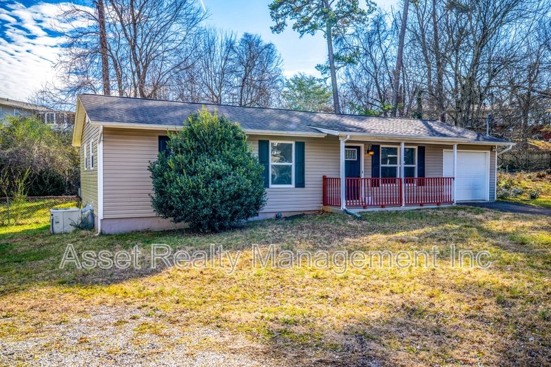 5601 Ludbury Lane property image