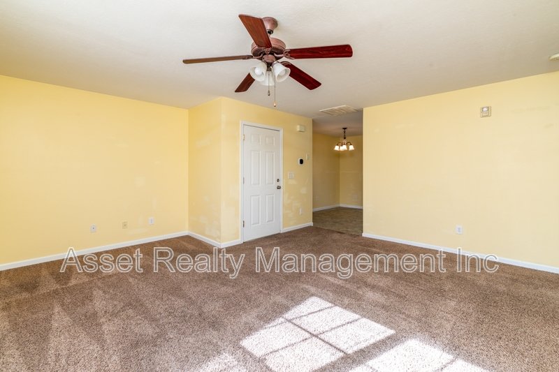 1667 Maple View Way property image