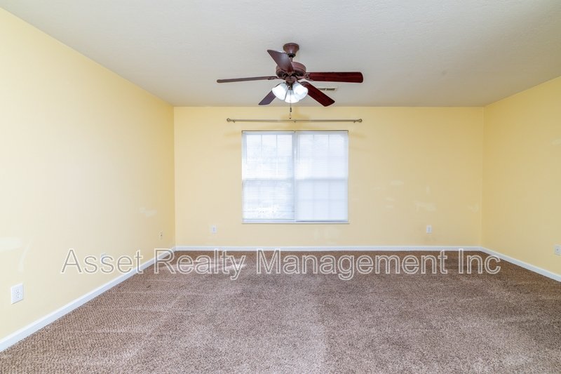 1667 Maple View Way property image