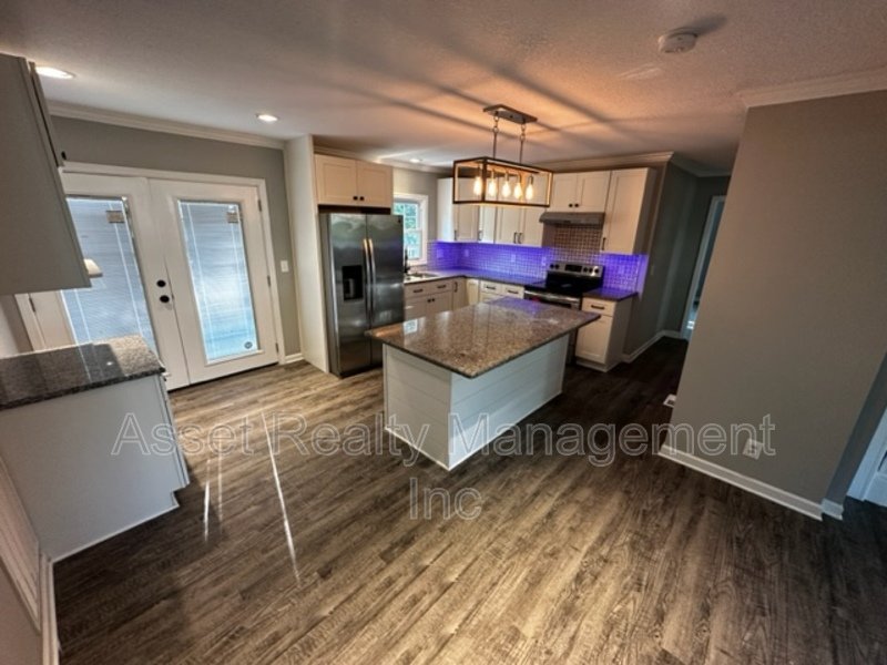 2208 Sanderson Road property image