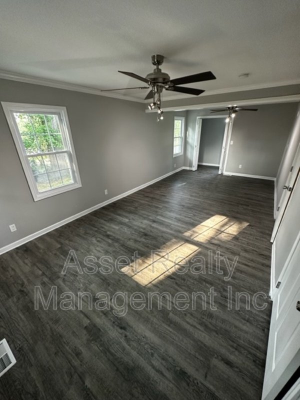 2208 Sanderson Road property image