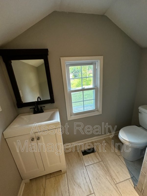 2208 Sanderson Road property image