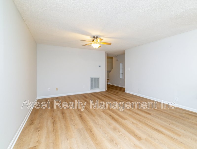 1035 Nod St property image