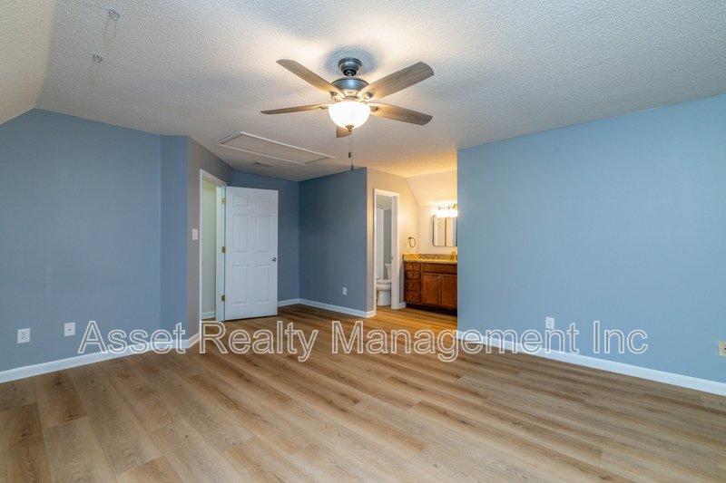 1035 Nod St property image