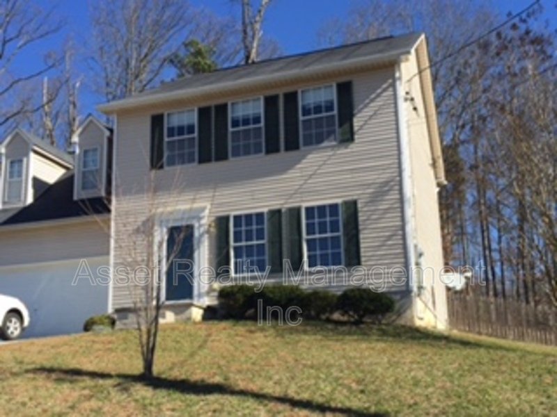 8212 Tangle Grove Lane property image