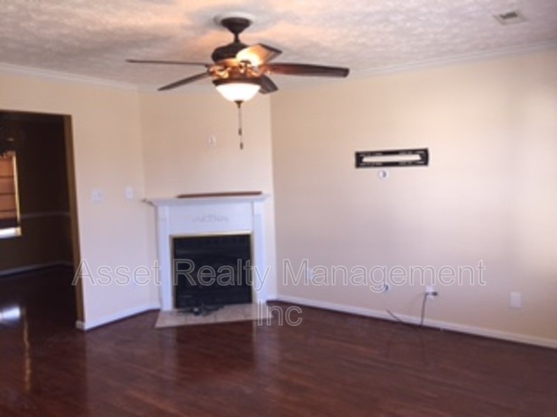 8212 Tangle Grove Lane property image