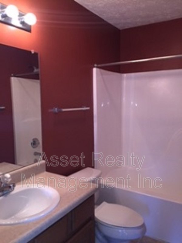 8212 Tangle Grove Lane property image