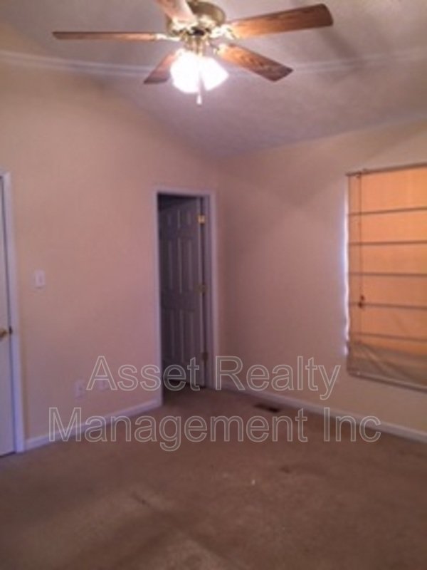 8212 Tangle Grove Lane property image