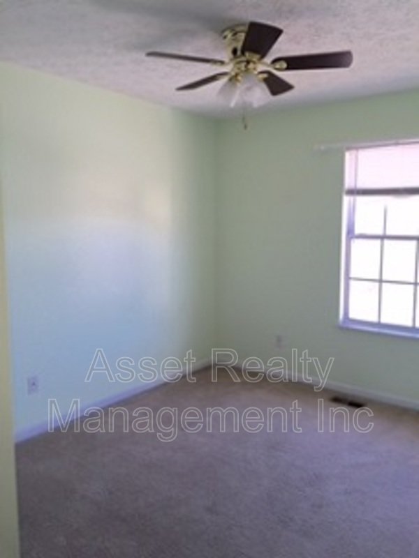 8212 Tangle Grove Lane property image