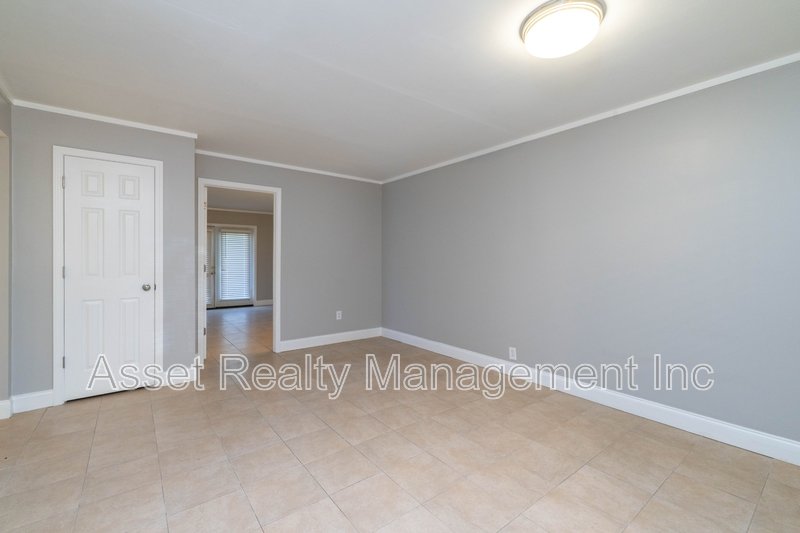 431 Canberra Drive - 431 property image