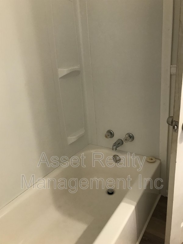 2315 Greenfield Ln property image
