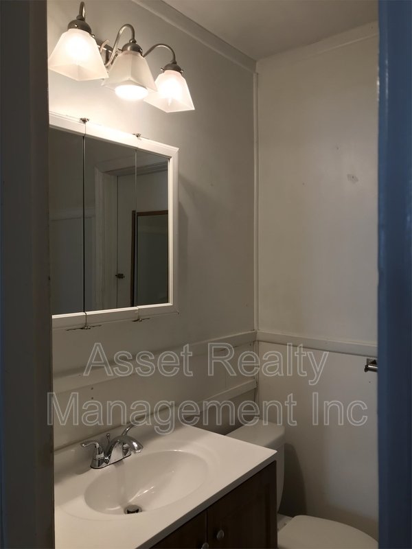2315 Greenfield Ln property image