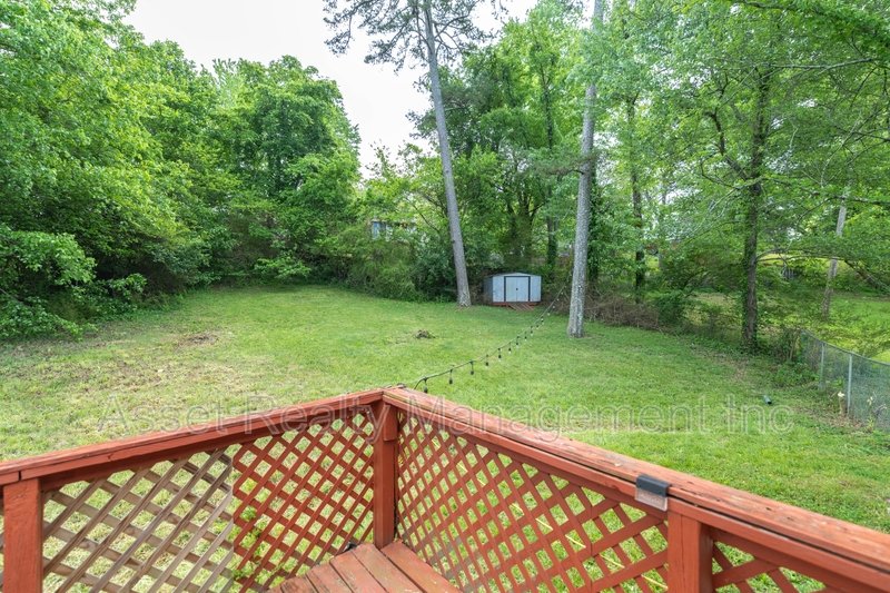 5601 Ludbury Lane property image