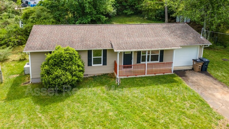 5601 Ludbury Lane property image