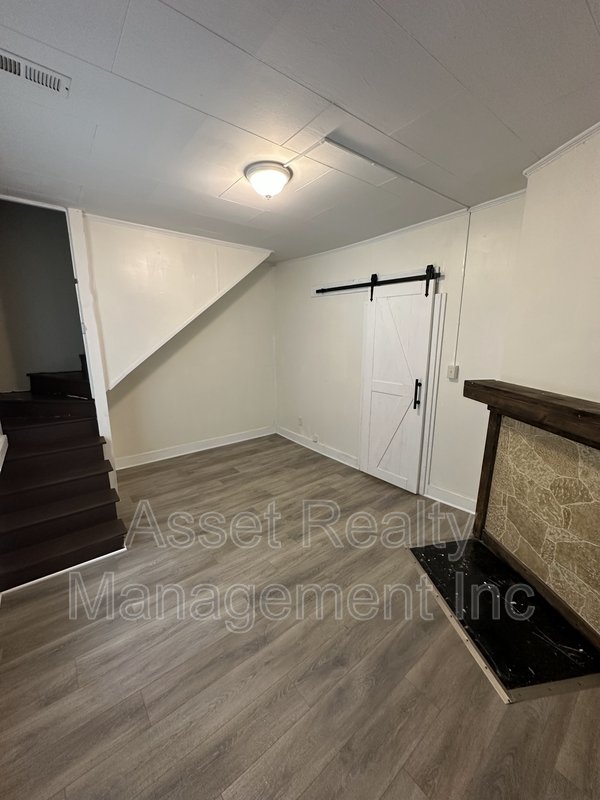 500 West Strang Street property image