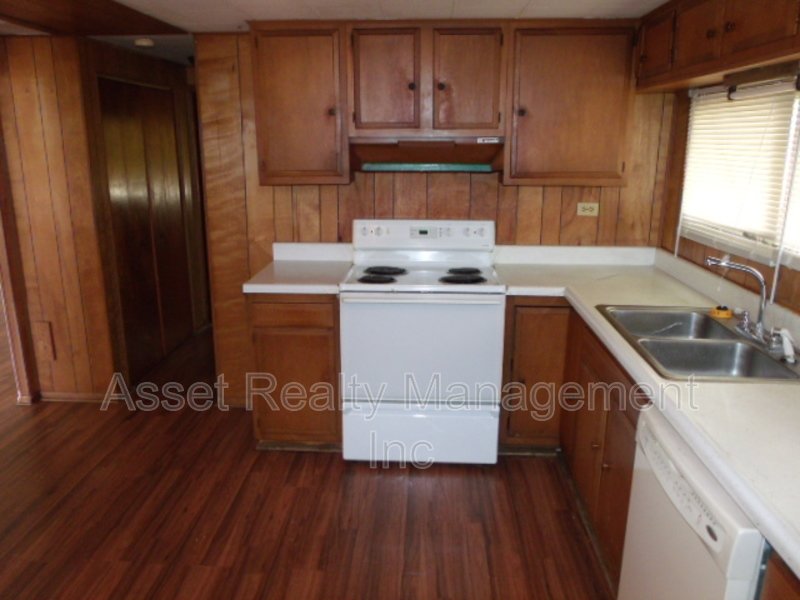 102 Wainwright property image