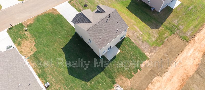 4831 Birchcrest Lane property image