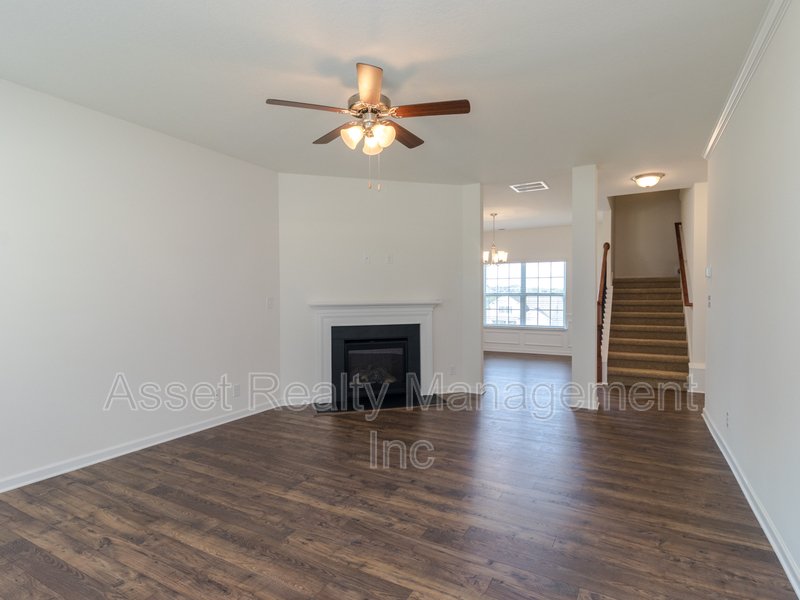 4831 Birchcrest Lane property image