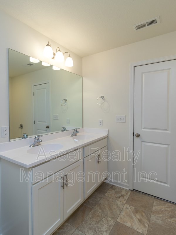 4831 Birchcrest Lane property image