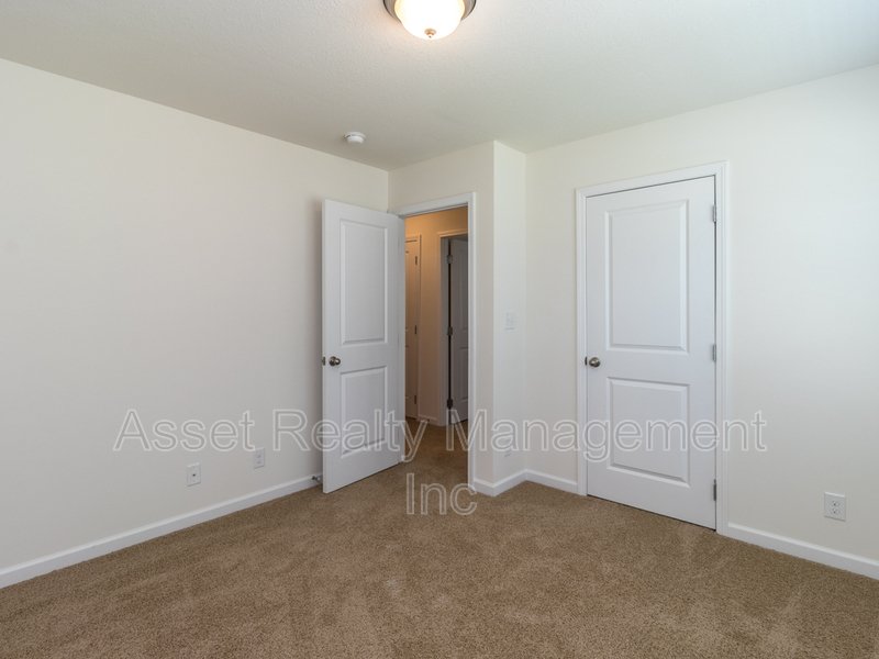 4831 Birchcrest Lane property image