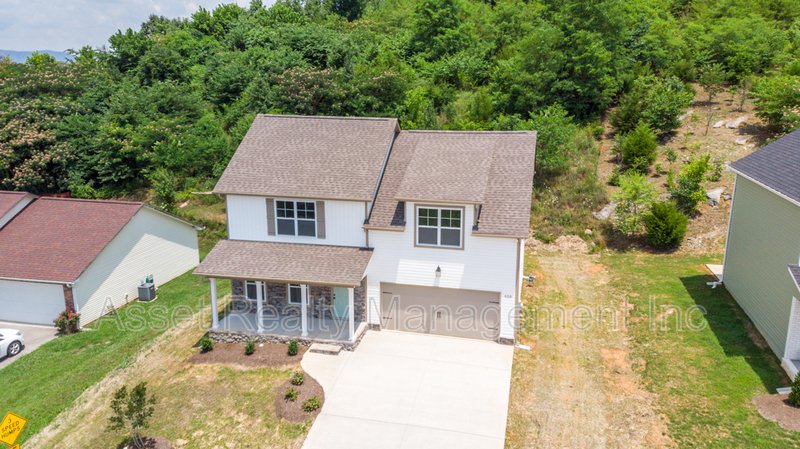 628 Drakewood Road property image