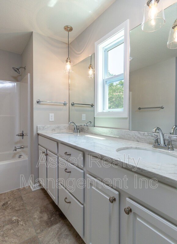 628 Drakewood Road property image