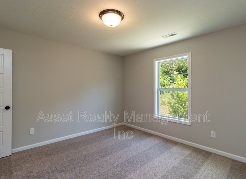 628 Drakewood Road property image