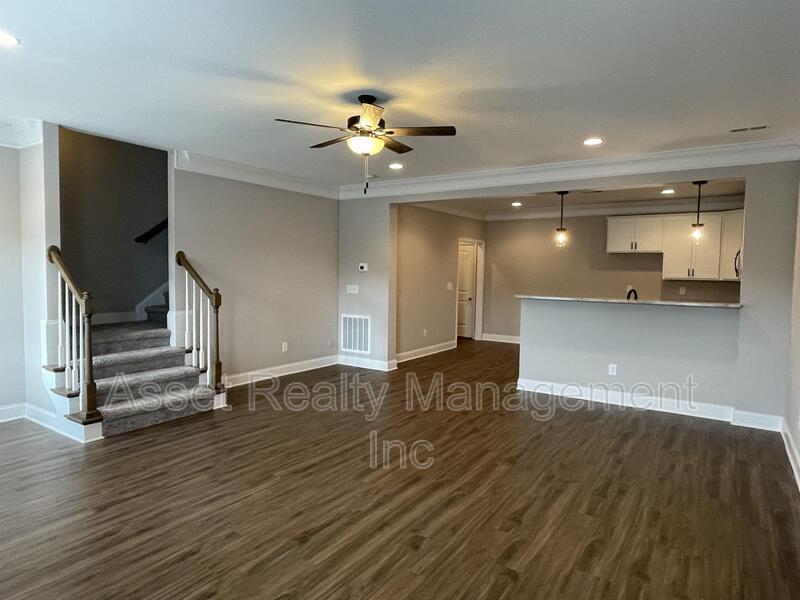 338 Broadberry Avenue property image